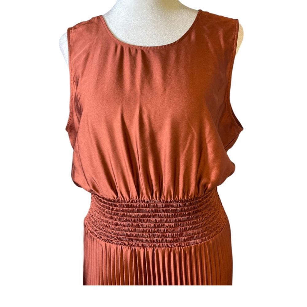 L Express burnt orange, rust, satin sleeveless,pleated skirt asymmetric hemline - Picture 2 of 8